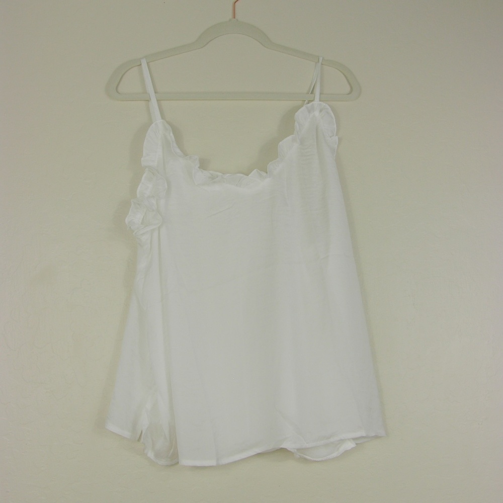 LAST ONE! Sexy Spaghetti Strap Ruffle V-Neck Tank - Picture 4 of 8